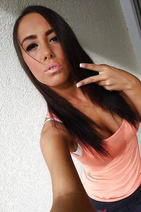 25P Big tits perfect ass