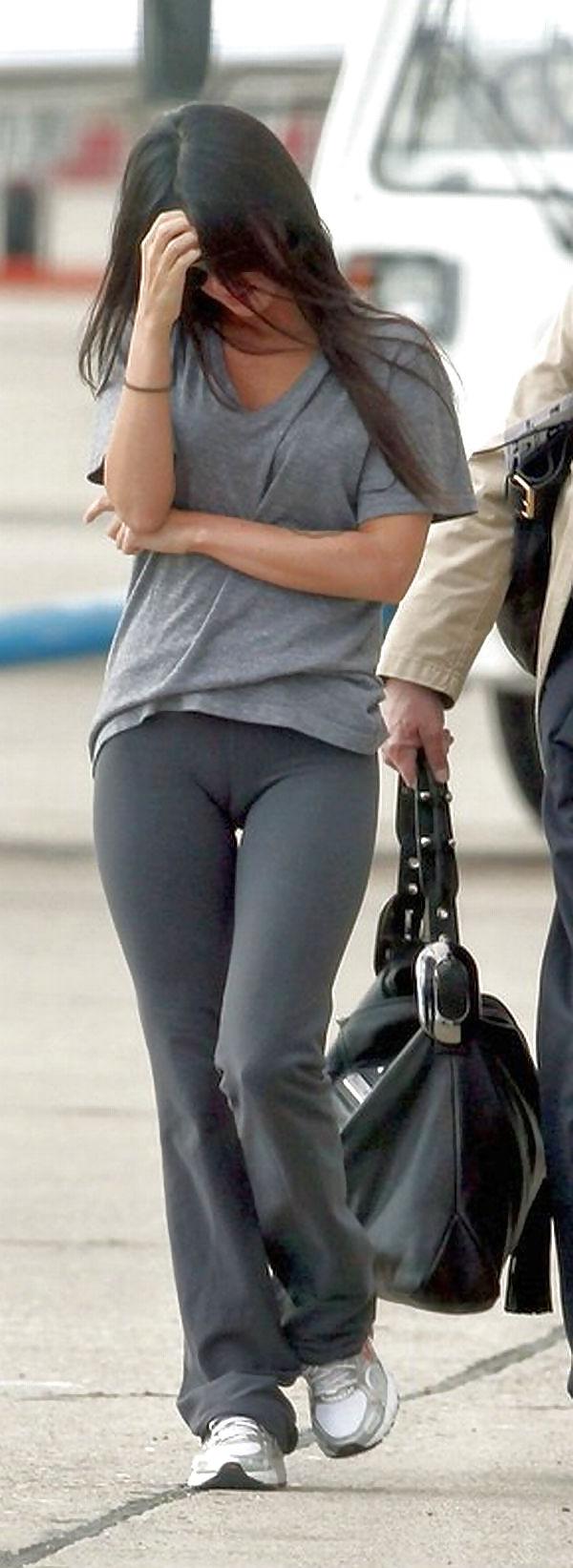 25P Celebrities #rec Pussy, Camel toes, & Upskirts HQGall2