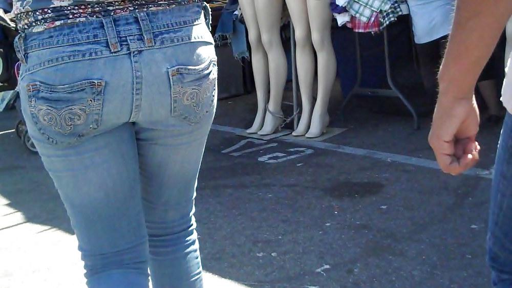 25P Chasing smooth butts & ass in jeans