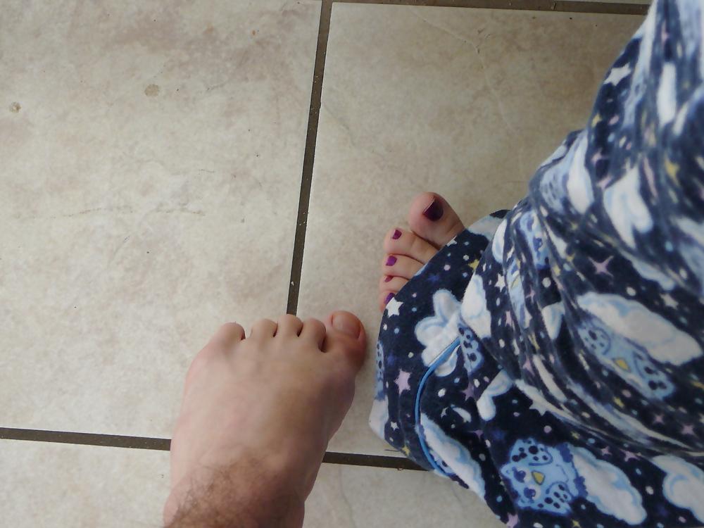 8P 2  sexy feet