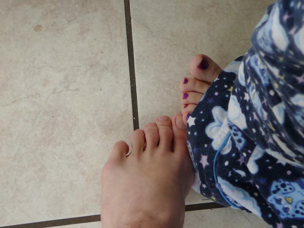 8P 2  sexy feet