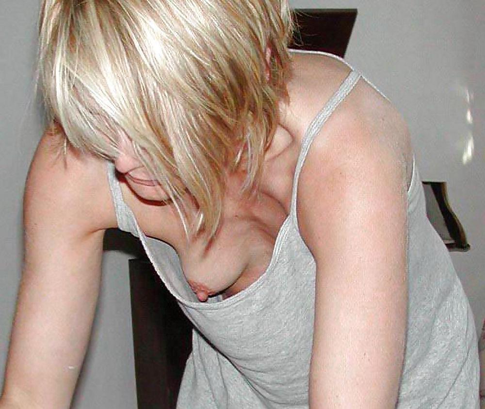 25P Beautiful Nipslip 14 by Voyeur TROC