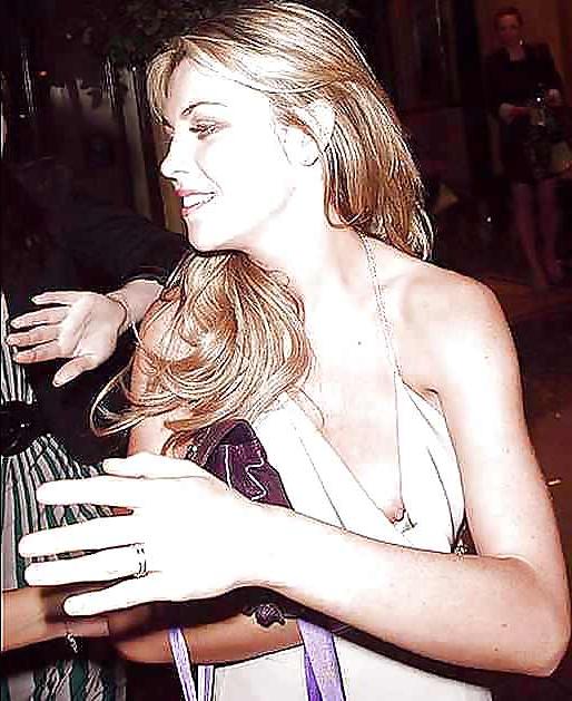25P Beautiful Nipslip 14 by Voyeur TROC