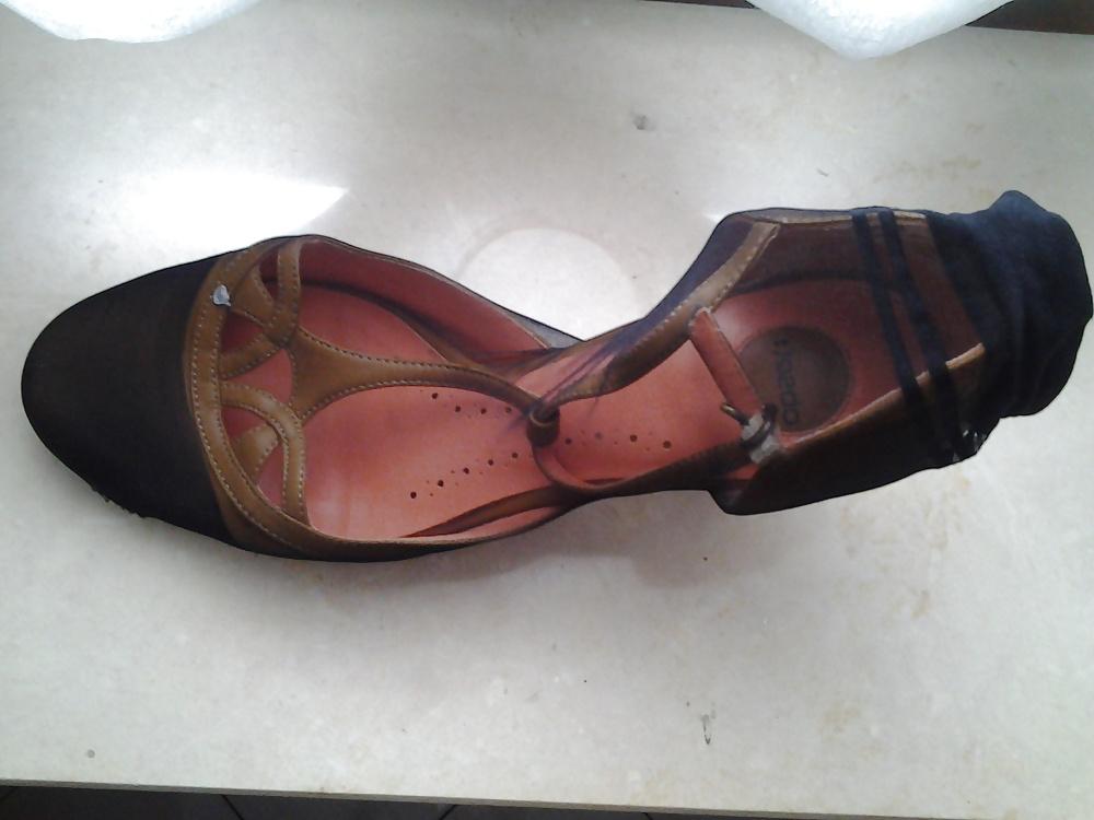 5P Wife shoe with sock