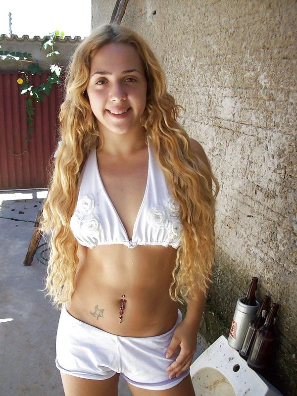 25P Asses in shorts 