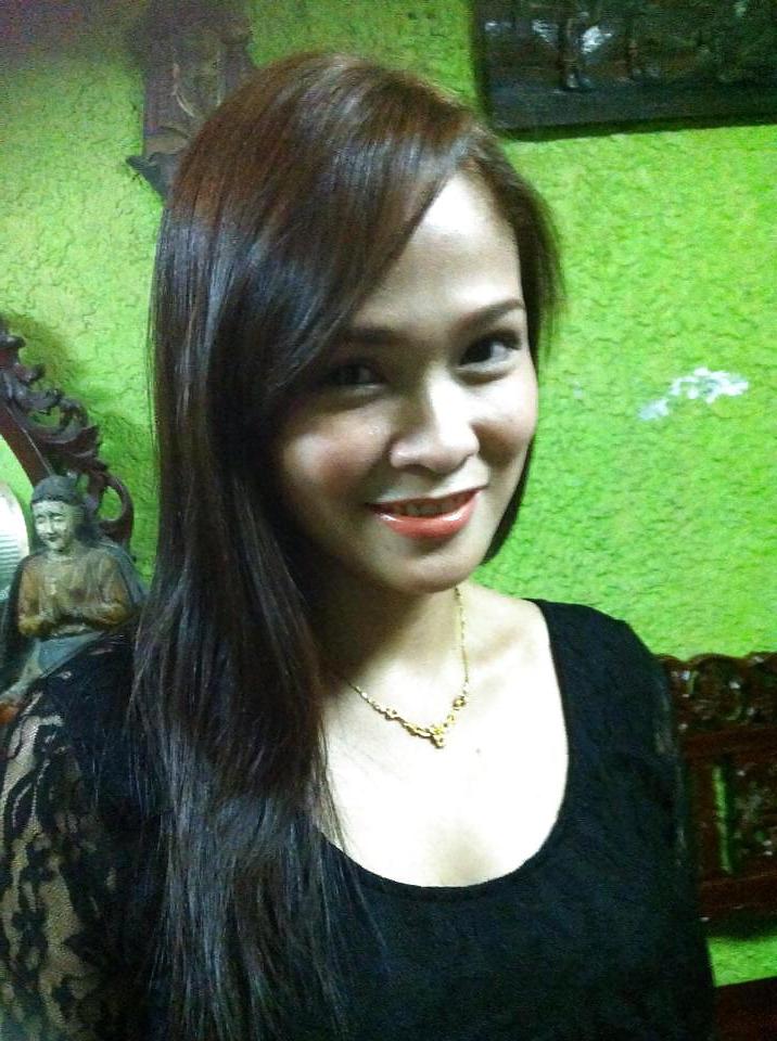 25P New pics of slut friends and me plus mom