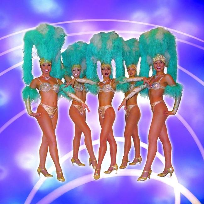 10P Show girls