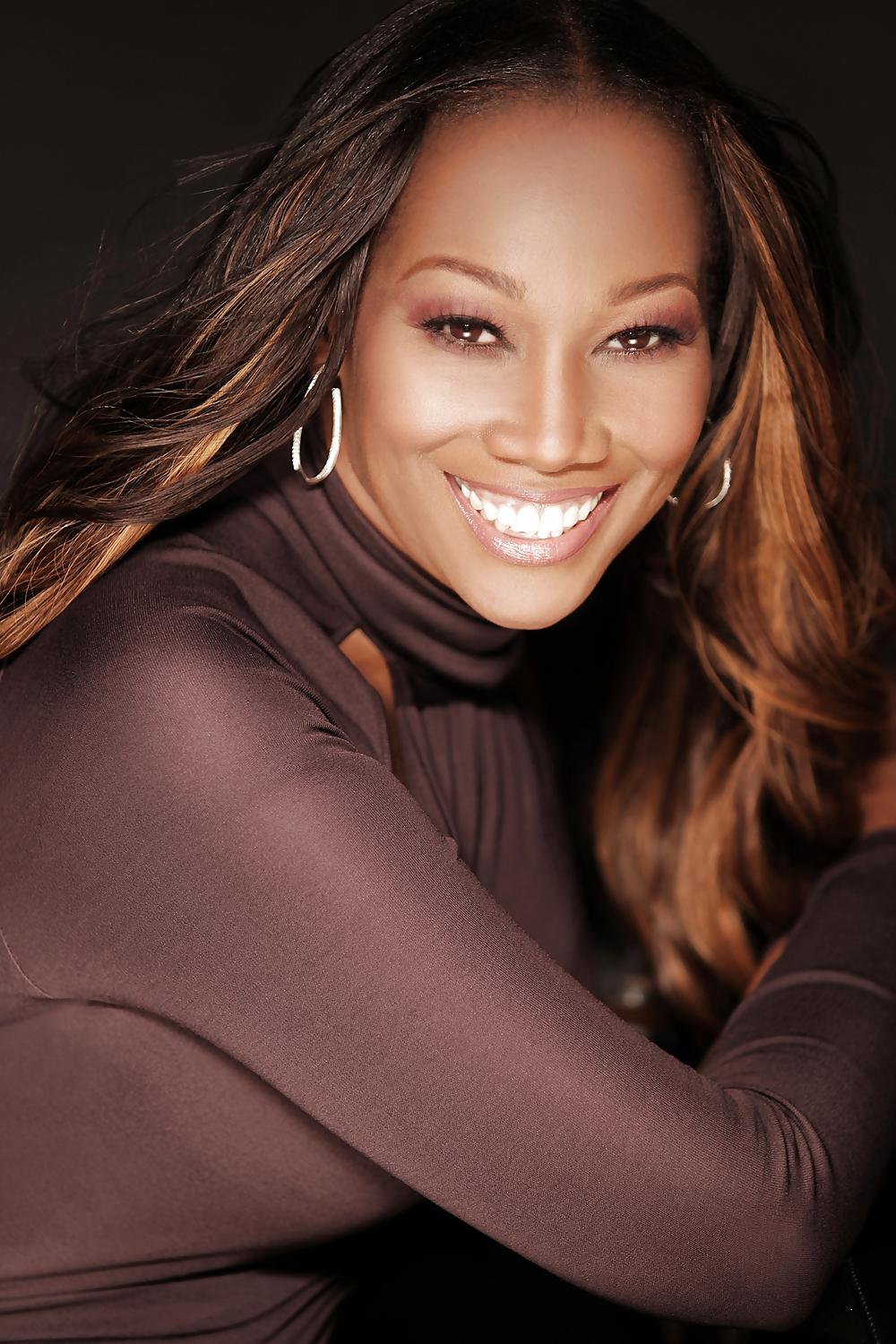 25P Let's Jerk Off Over ... Yolanda Adams (Gospel Singer)