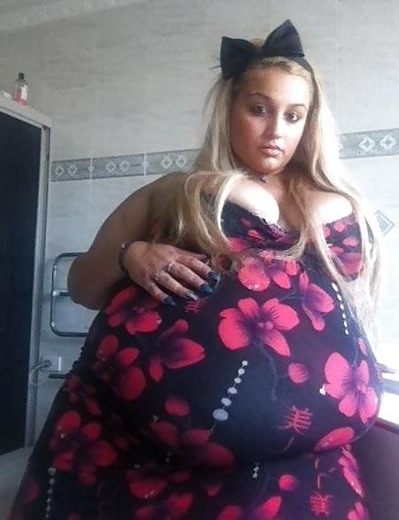 20P Chunky Big Belly Super Goddess SSBBW
