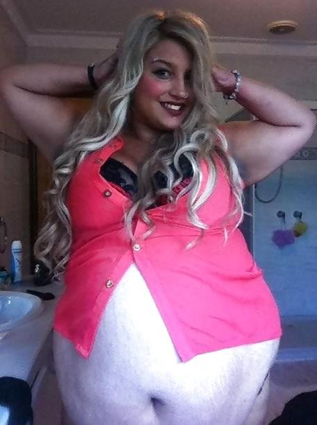 20P Chunky Big Belly Super Goddess SSBBW