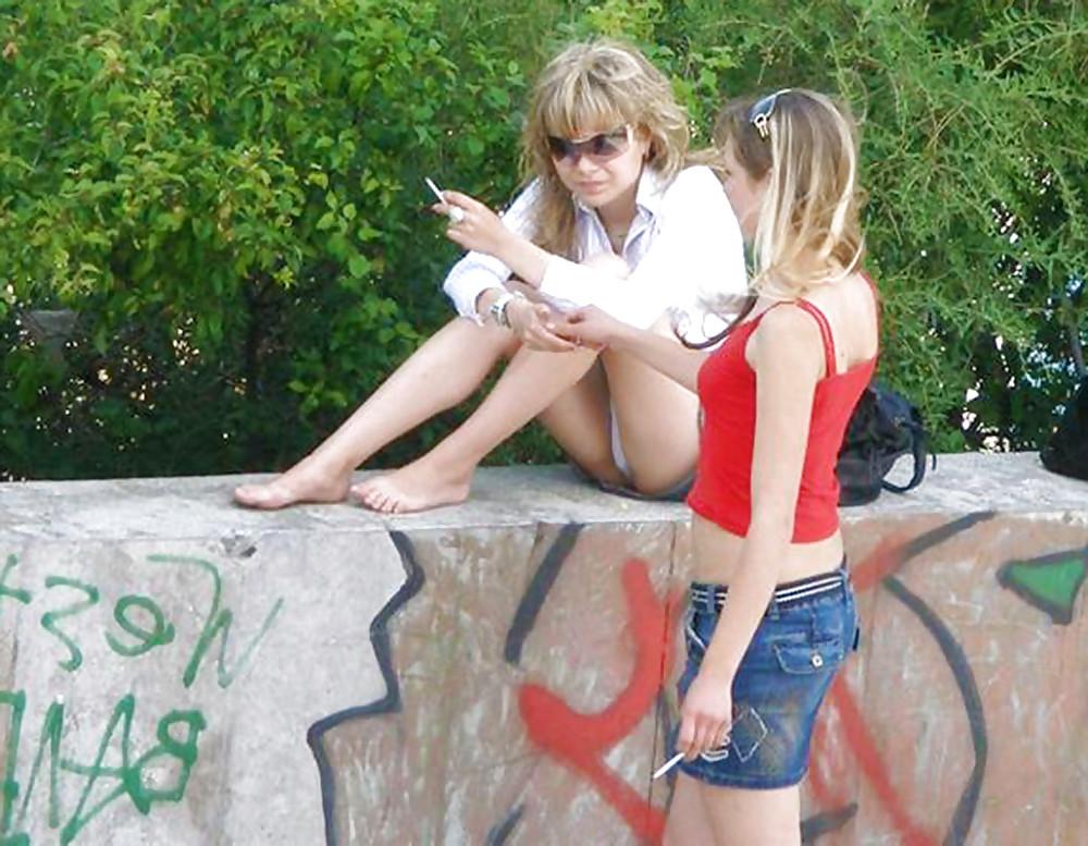 25P In The Streets 104 - Sexy Jeans Miniskirts