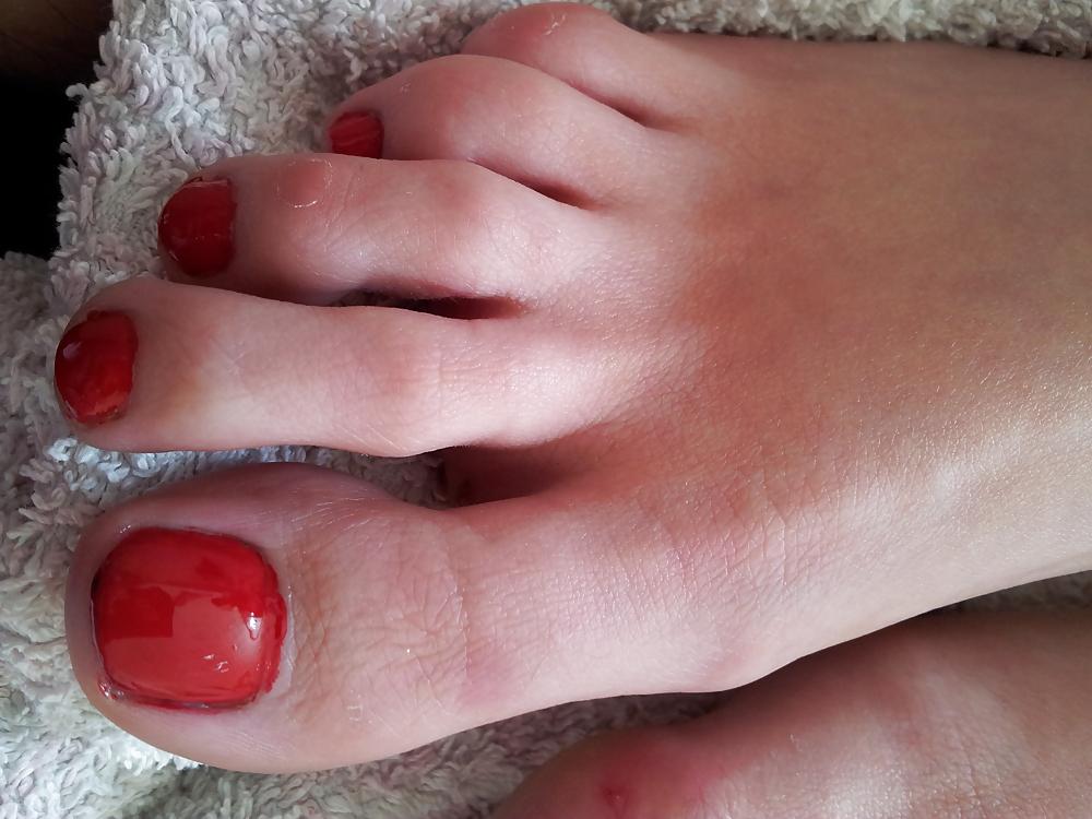 15P Wifes sexy polish red toe nails feet 2