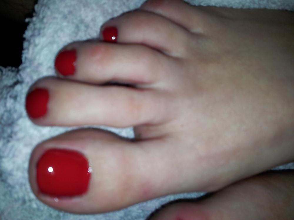 15P Wifes sexy polish red toe nails feet 2