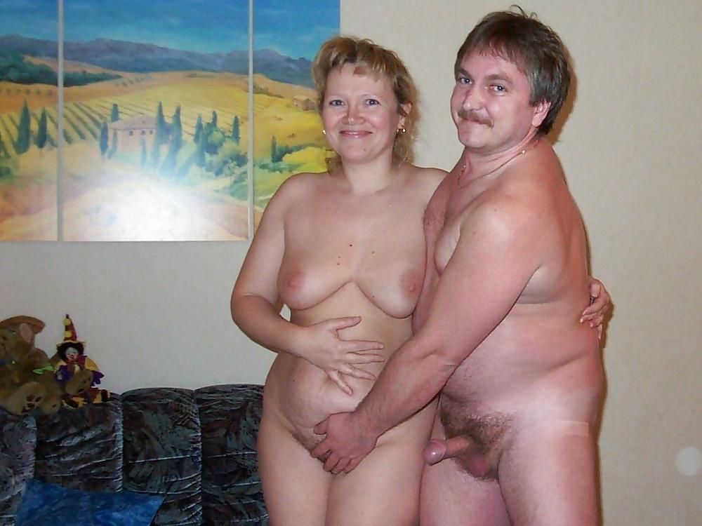 20P Naked couple 14.