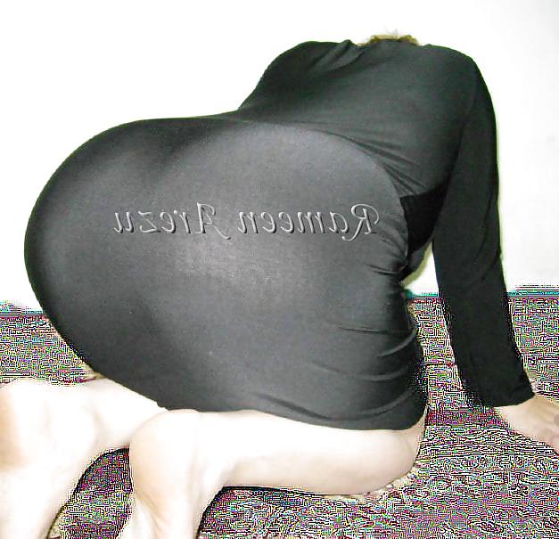 9P Arezu-Iranian sexi housewife with round ass