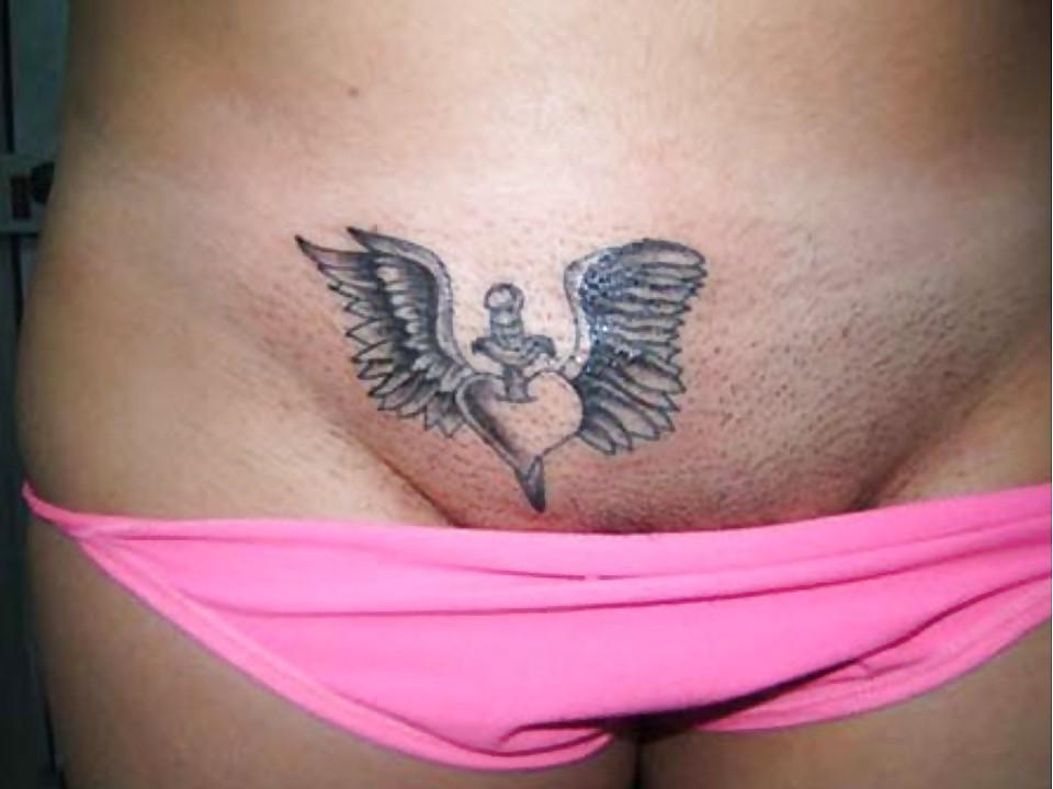 25P Over 1000 pussy tattoos