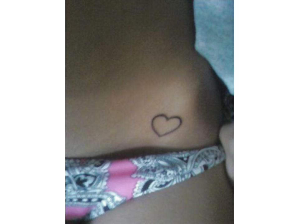 25P Over 1000 pussy tattoos
