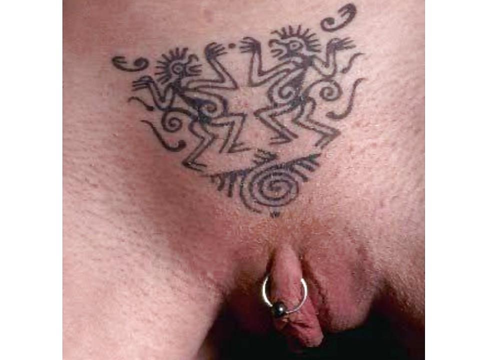 25P Over 1000 pussy tattoos