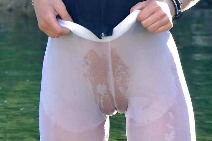 25P Fotze frisst Hose - cameltoe
