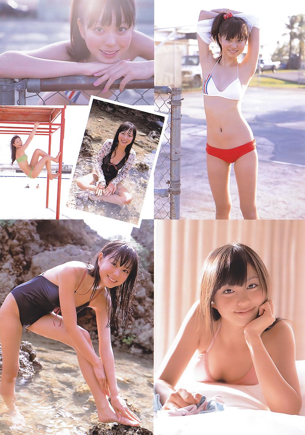 25P Cute sweet Asians