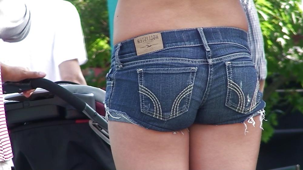 23P Candid Short Shorts