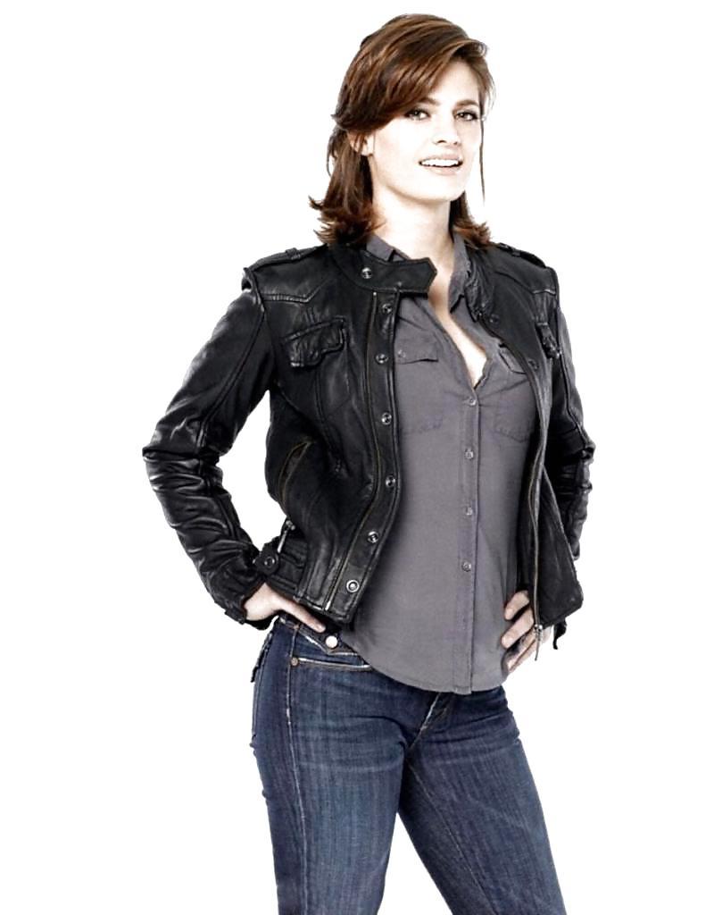 25P Stana Katic-Kate Beckett