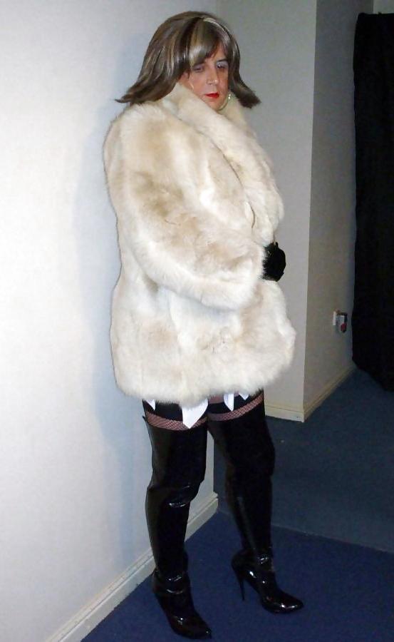 25P Fur crossddress
