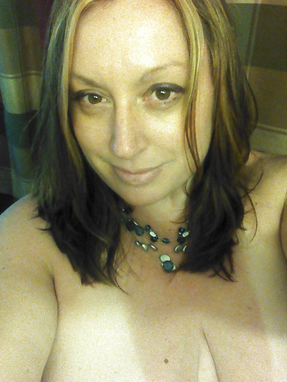 25P Homemade Busty Redhead