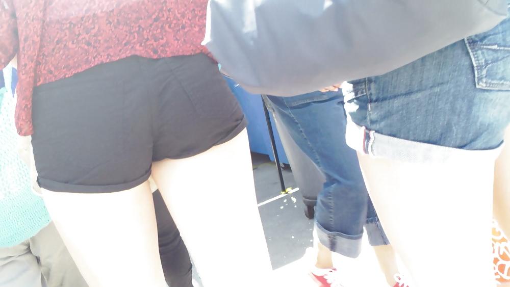 25P Shopping for teen butts tits & ass at the market