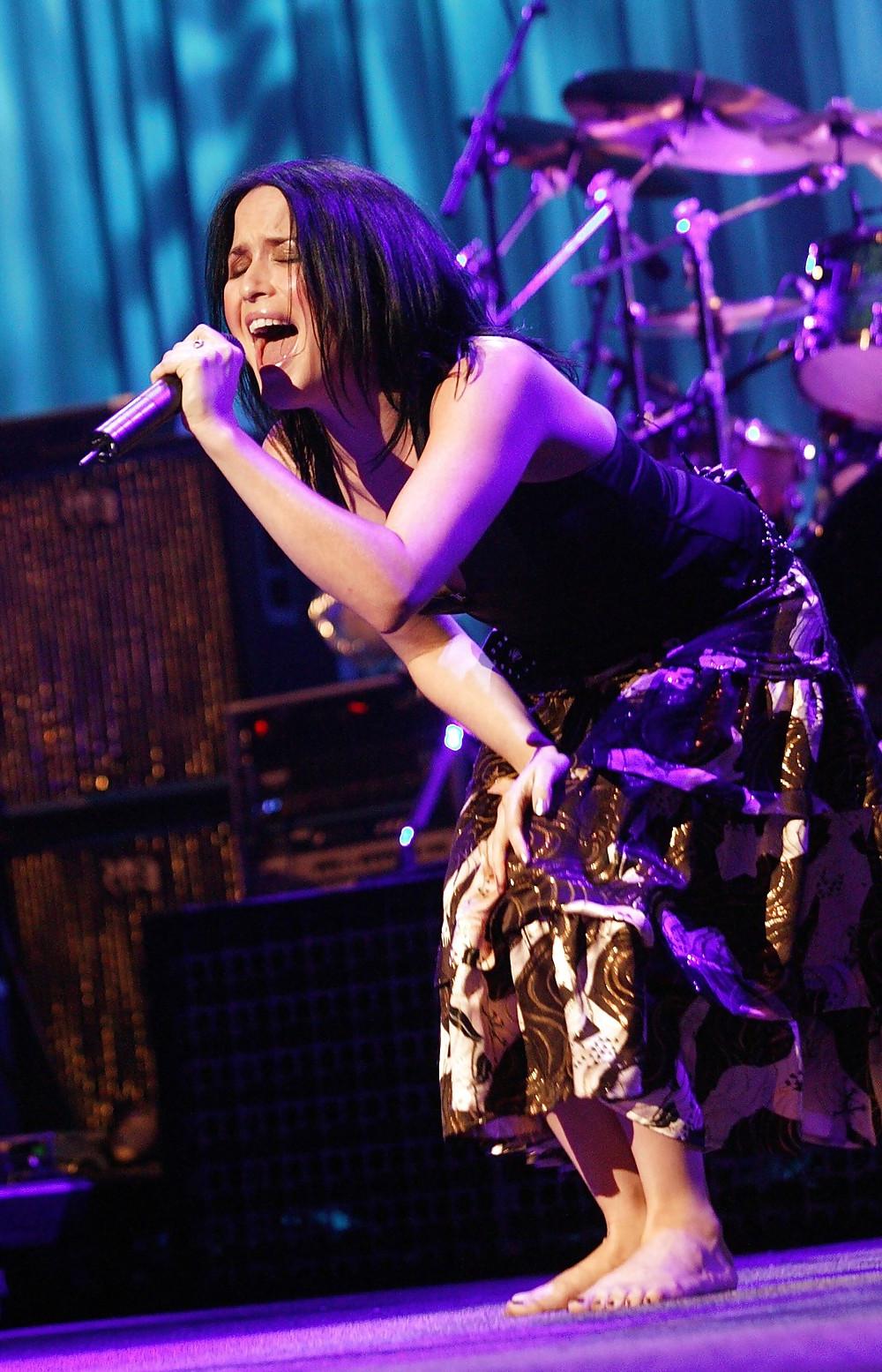 25P Enjoy truly the wolds most perfect celeb face Andrea Corr