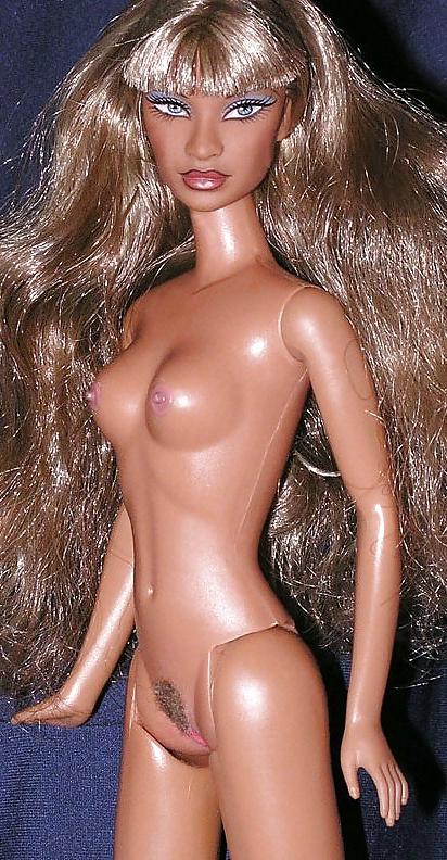 25P Barbie and Ken, anatomically correct (and more)