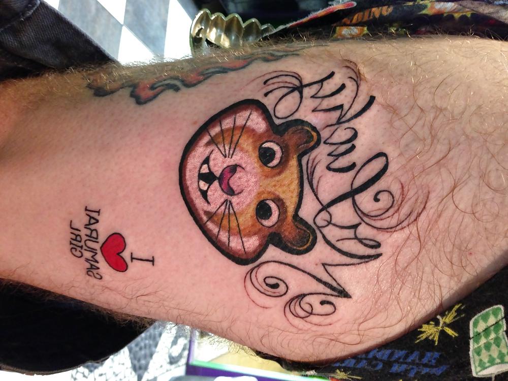 5P Mr Lucky got a tattoo