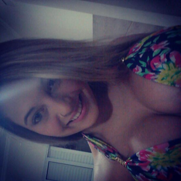 25P Cum over this Brazilian Blond Slut w Big Boobs