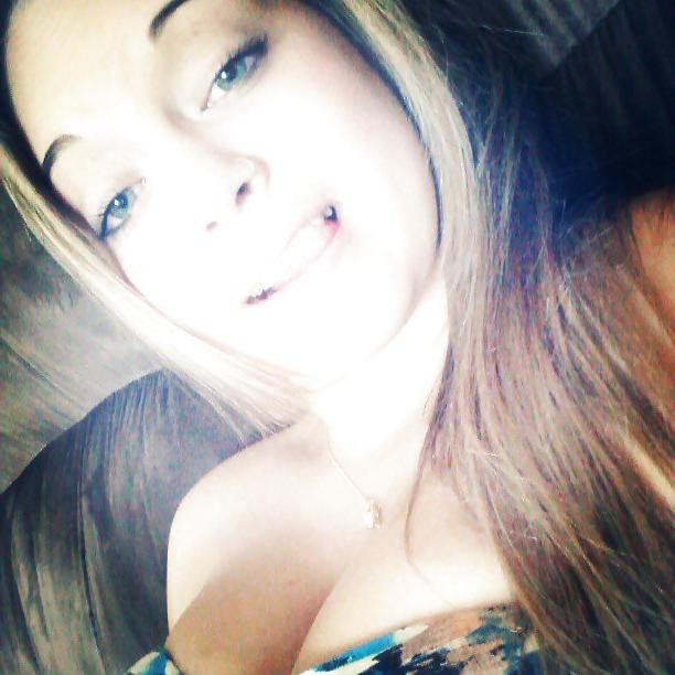 25P Cum over this Brazilian Blond Slut w Big Boobs