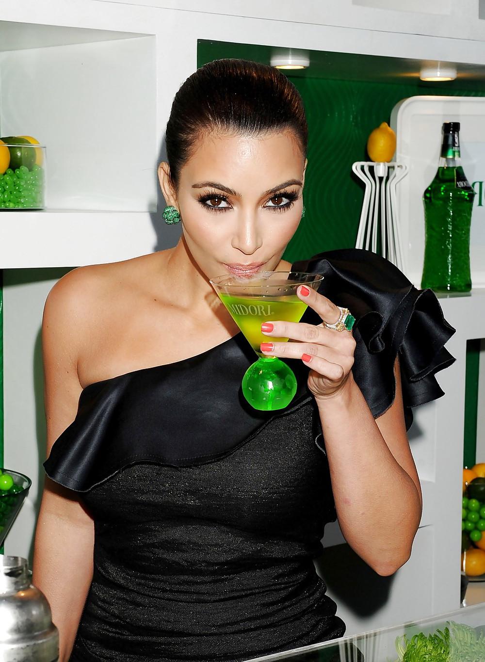 25P Kim Kardashian Midori Melon Liqueur Trunk Show