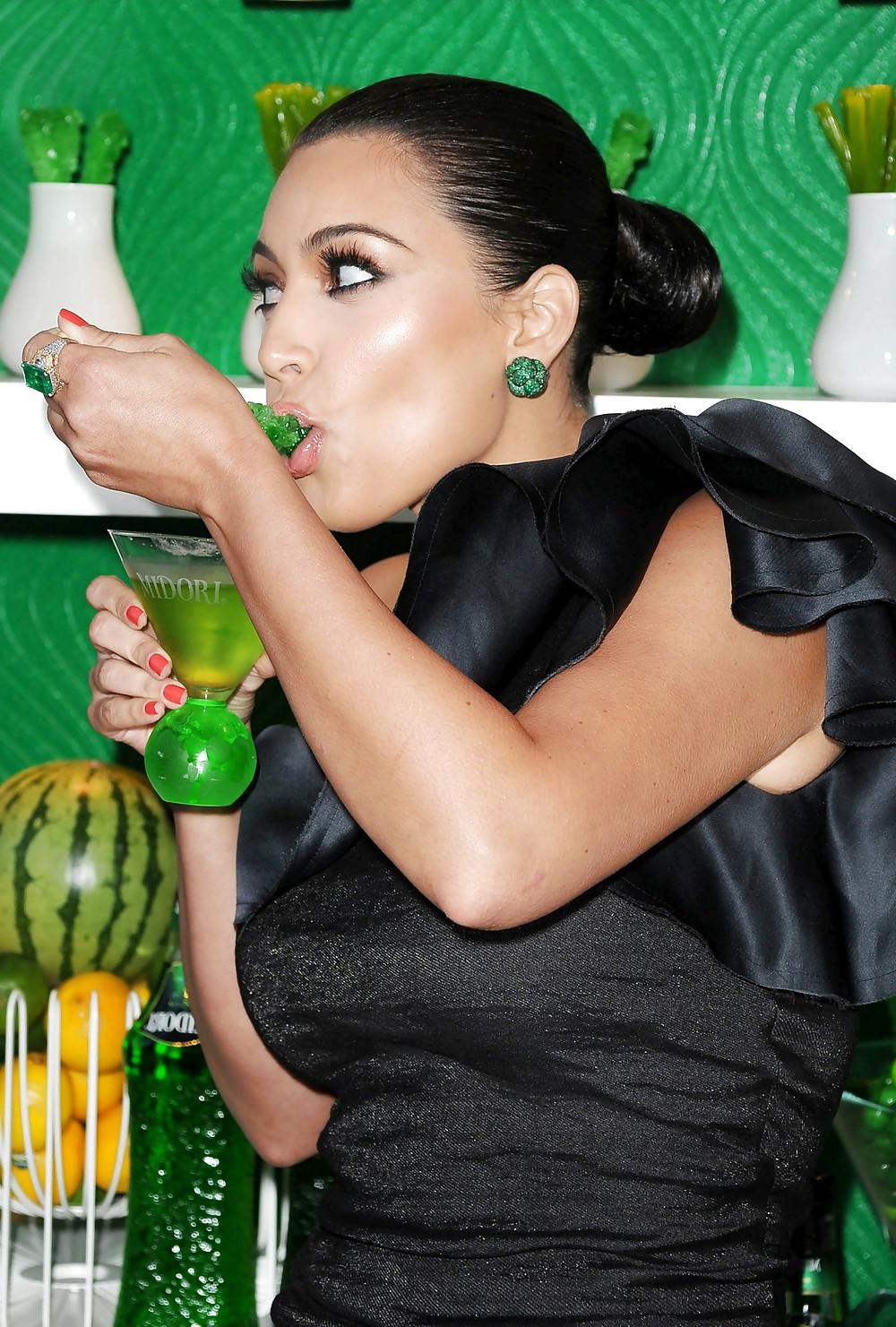 25P Kim Kardashian Midori Melon Liqueur Trunk Show