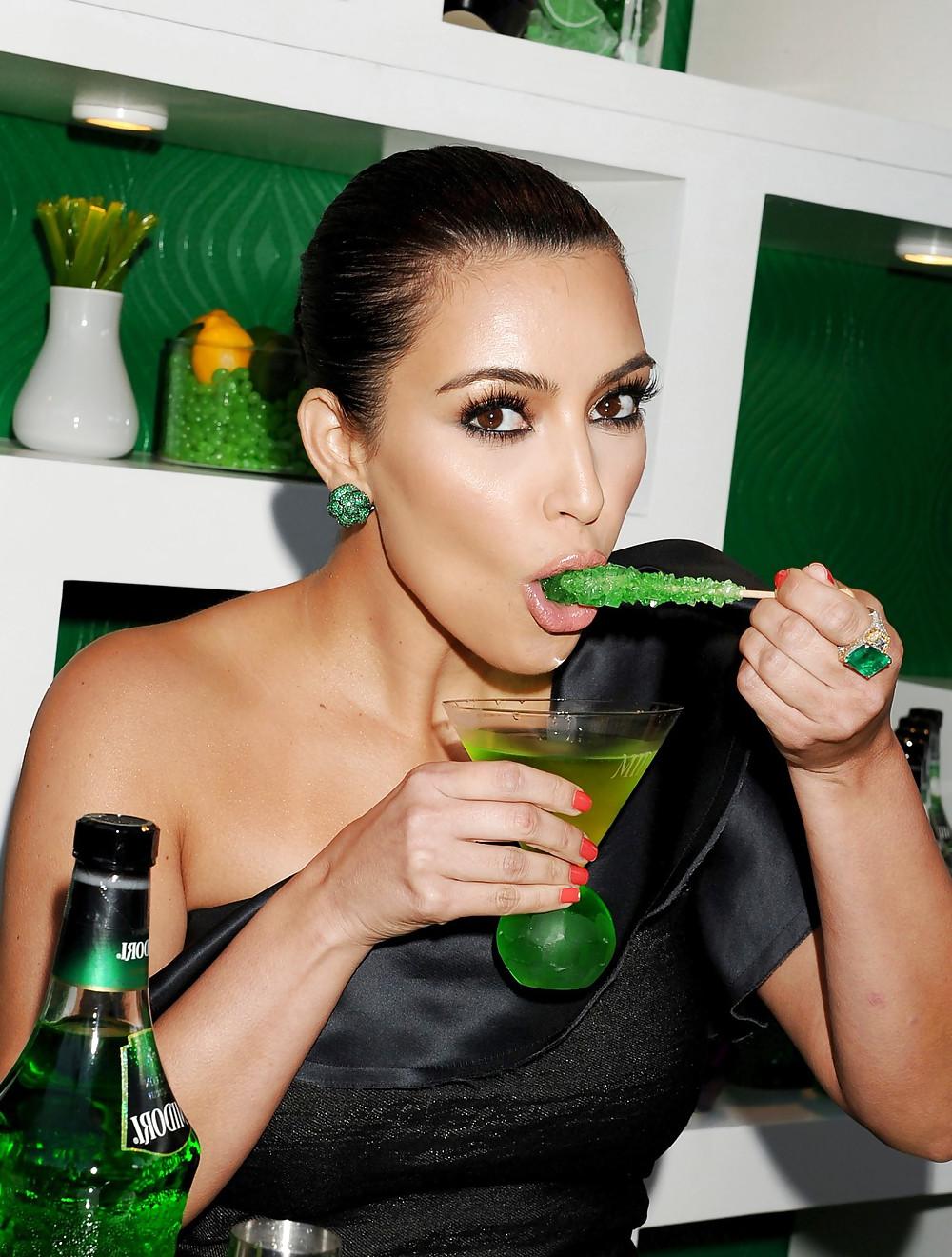25P Kim Kardashian Midori Melon Liqueur Trunk Show