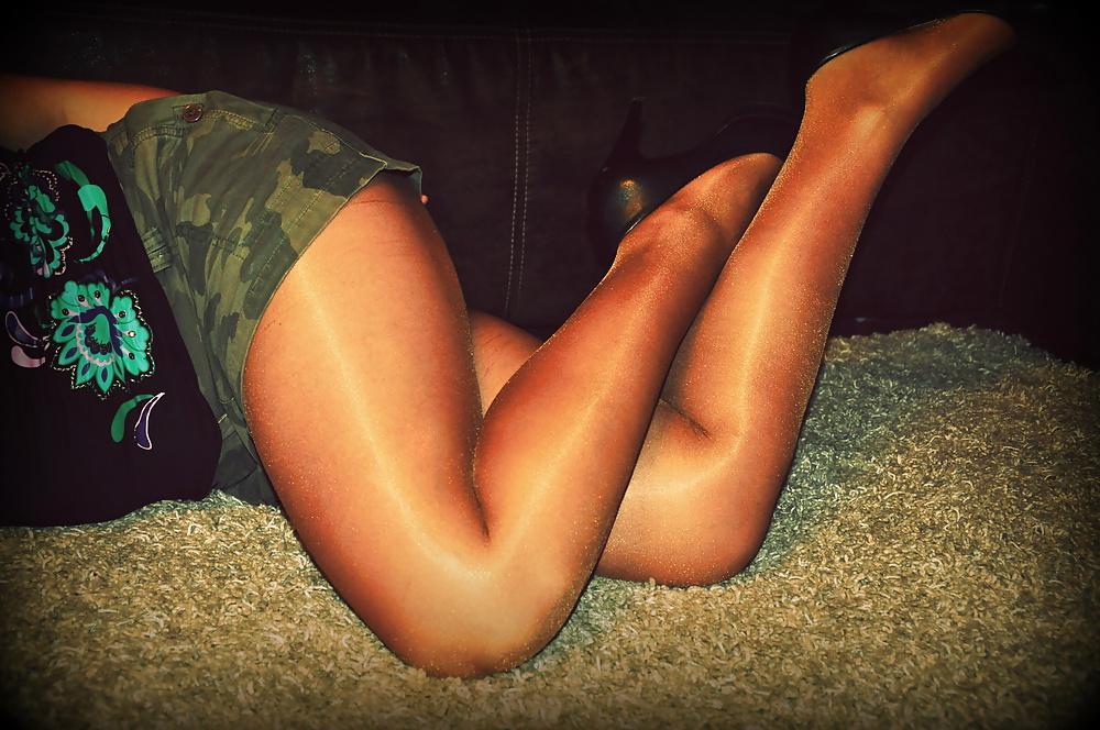 25P My girlfriend's shiny legs