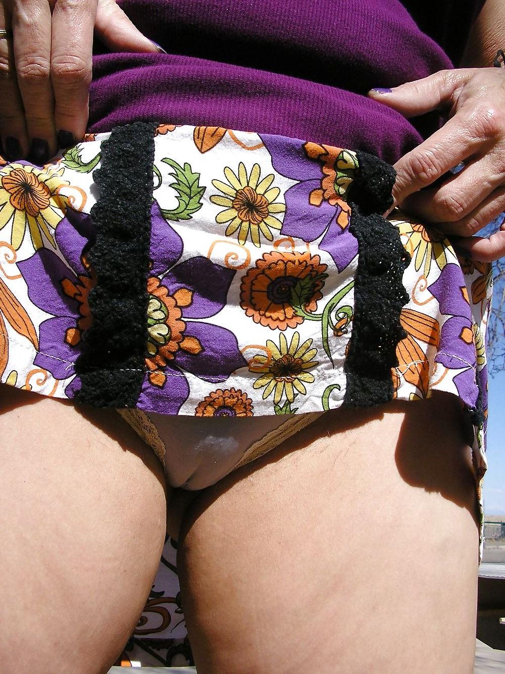 24P Fotze frisst Hose - cameltoe
