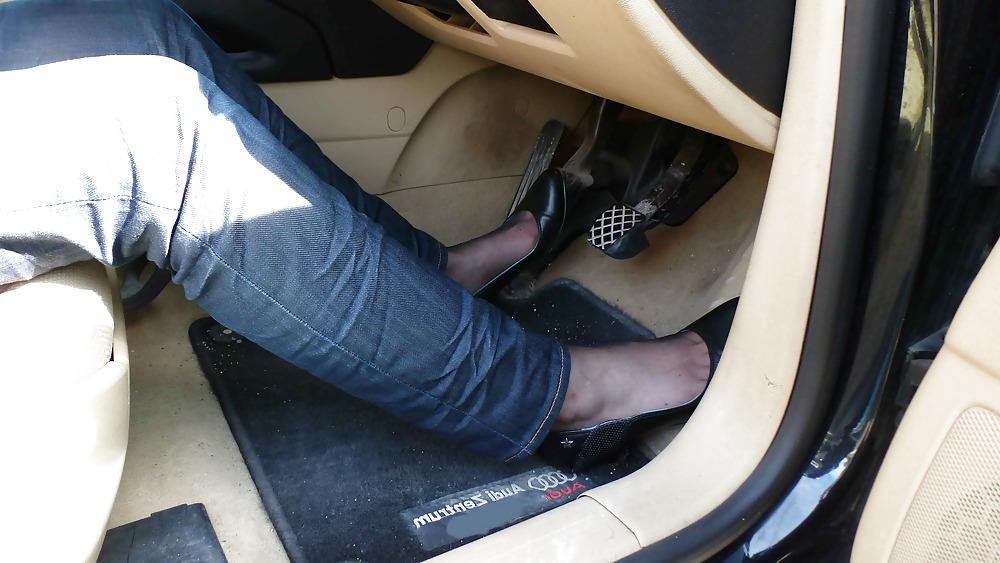 25P Car feet-pedal dumping