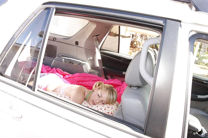 18P CAR GIRLIES 2
