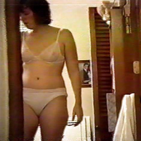 15P Friends Modest Wife Caught On Film