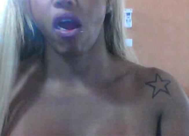 25P Shemale Gabriely Knowles 2 - cam