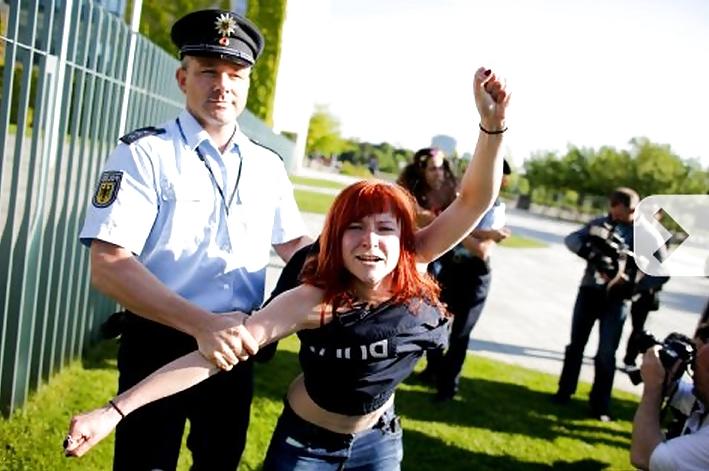 22P Femen Berlin 1xHot 1xMatterOfTaste 1xUgly