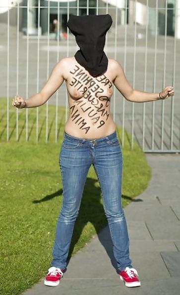 22P Femen Berlin 1xHot 1xMatterOfTaste 1xUgly