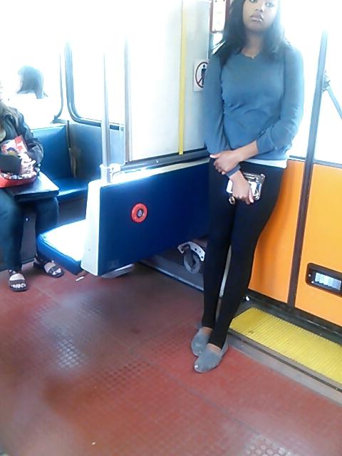 25P Voyeur - more beauties on transit.