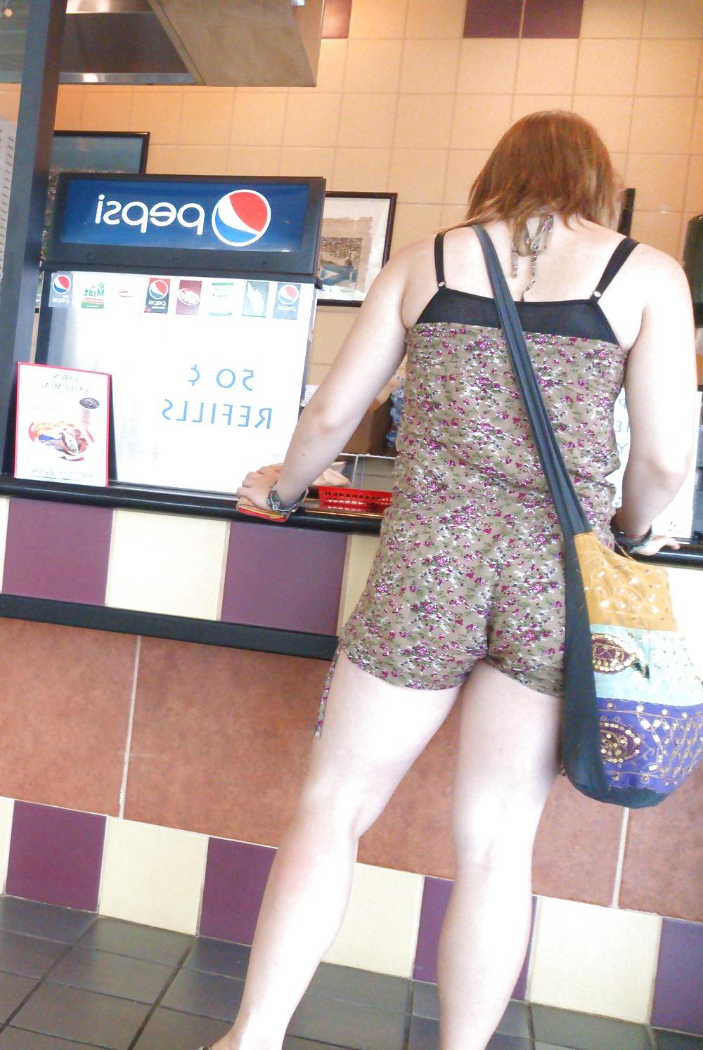 20P Voyeur Pics 10 - Mall Chicks