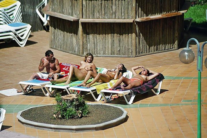 25P The pool at my hotel