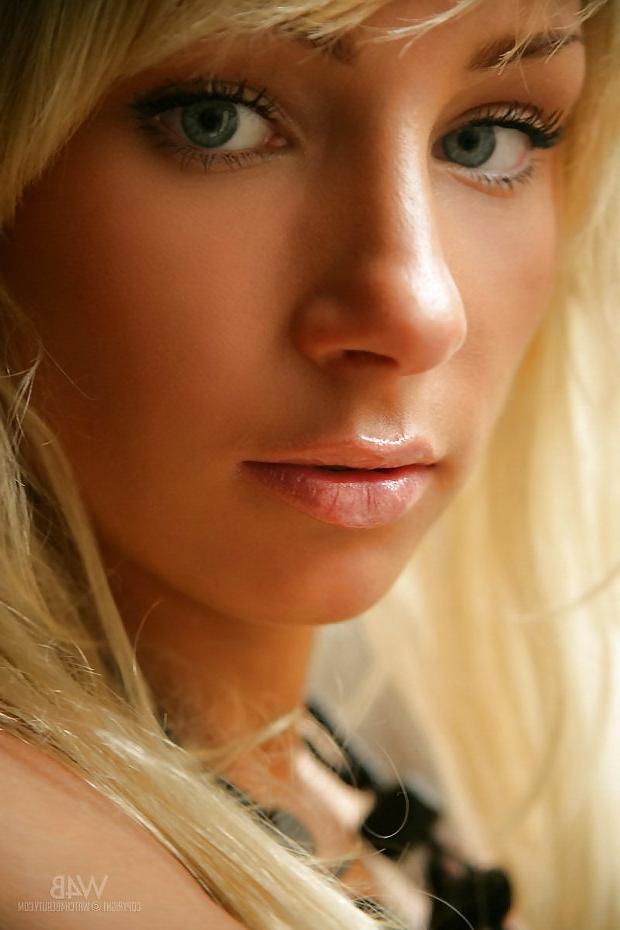 16P Perfect fucking woman...