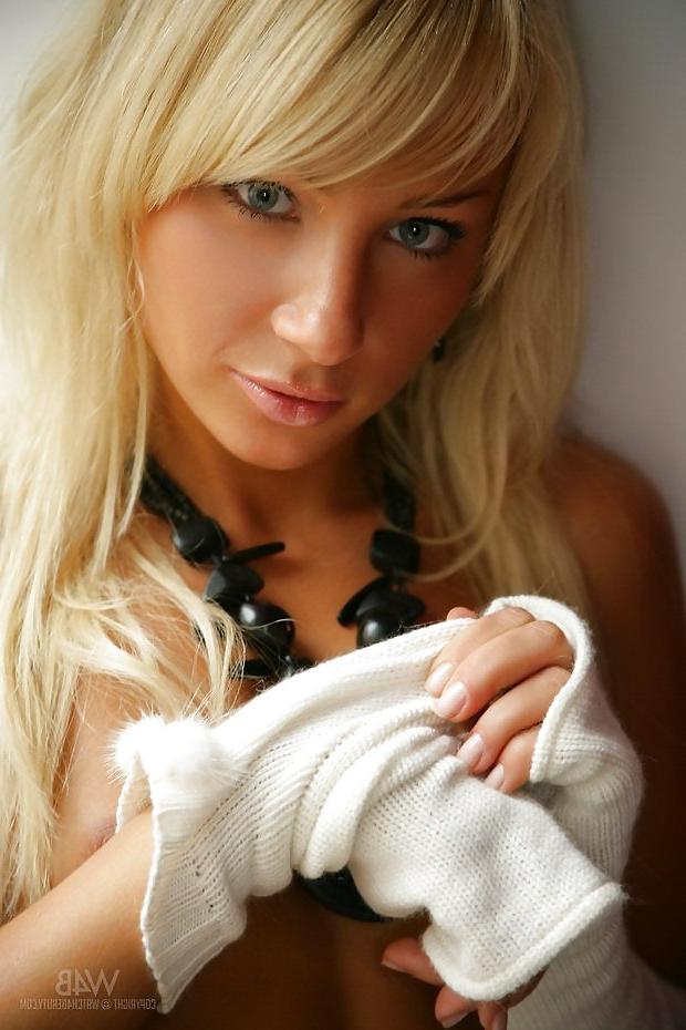 16P Perfect fucking woman...